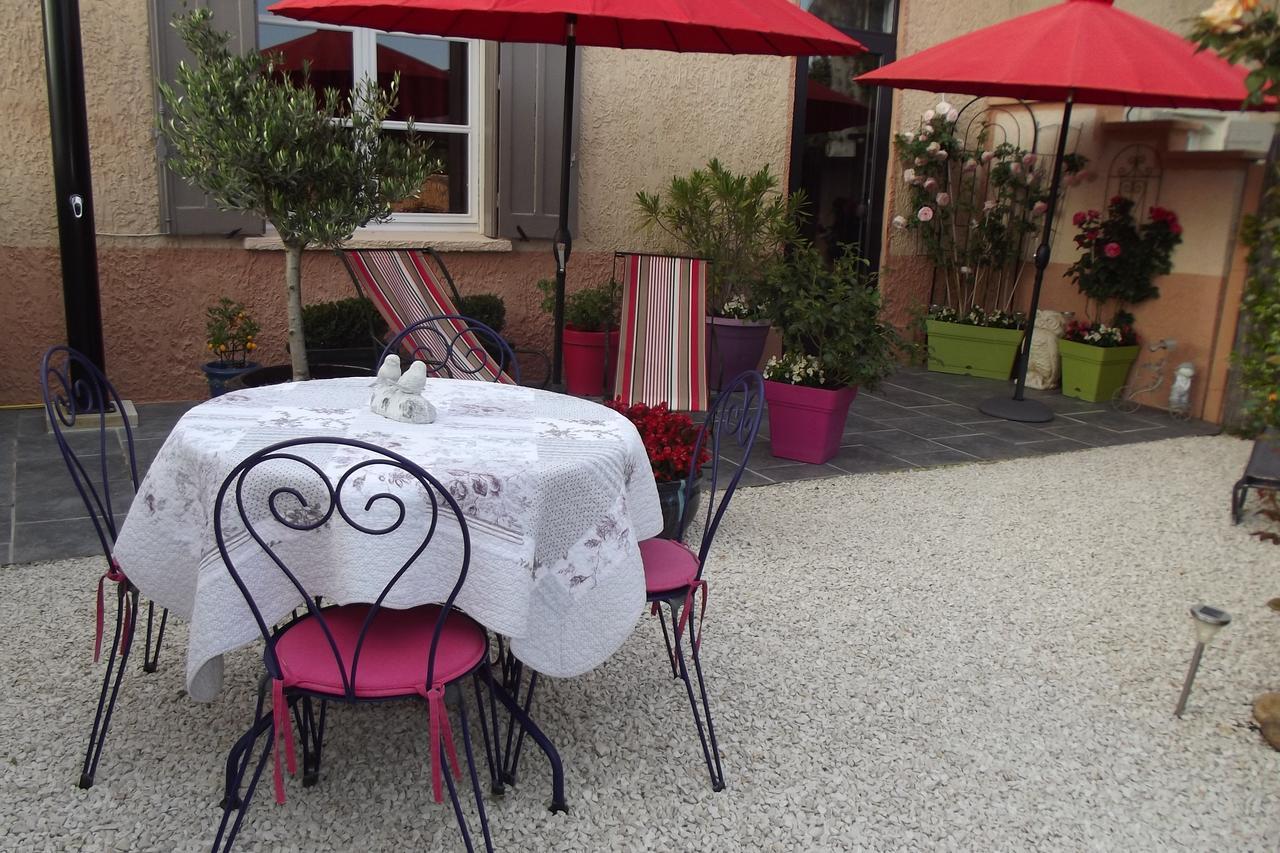 Mas De La Coucourde Bed and Breakfast Paluds de Noves Esterno foto